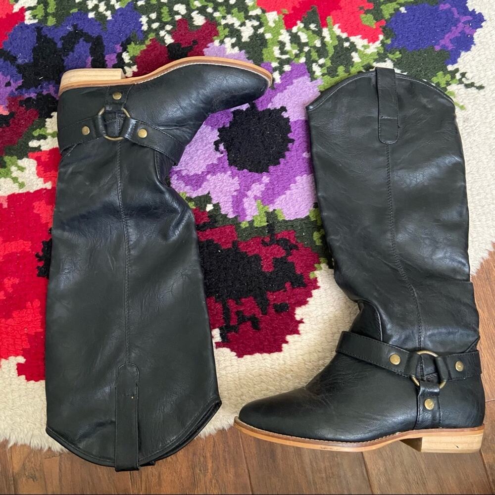 Very Volatile Black Vegan Horseshoe Riding Boots Size 7